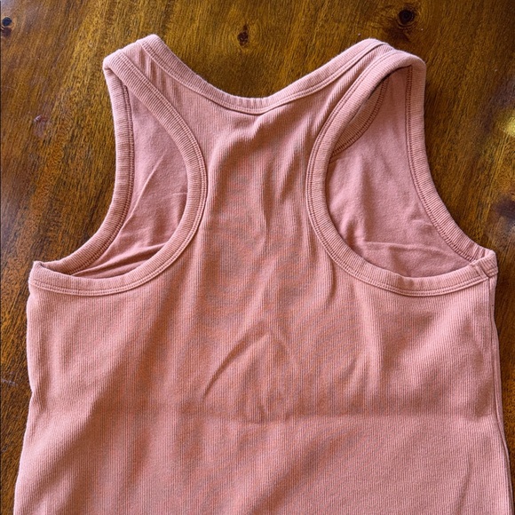 Express Rust Ribbed Tank Top - Picture 3 of 3
